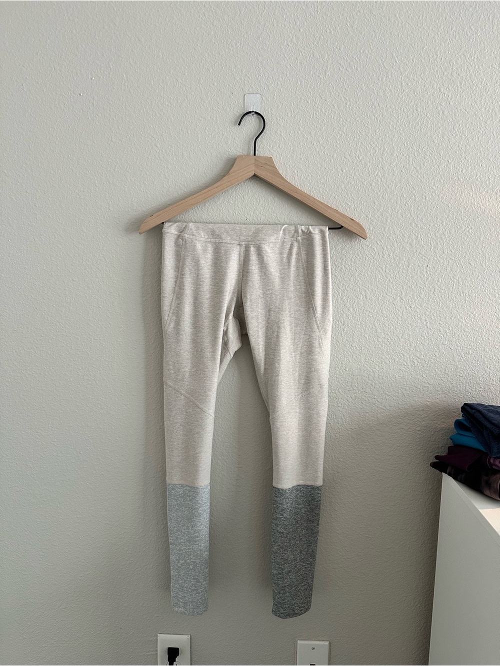 Outdoor Voices Two-Tone Leggings in Cream and Gray